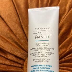 Mary Kay Satin Hands Fragrance-Free Softener